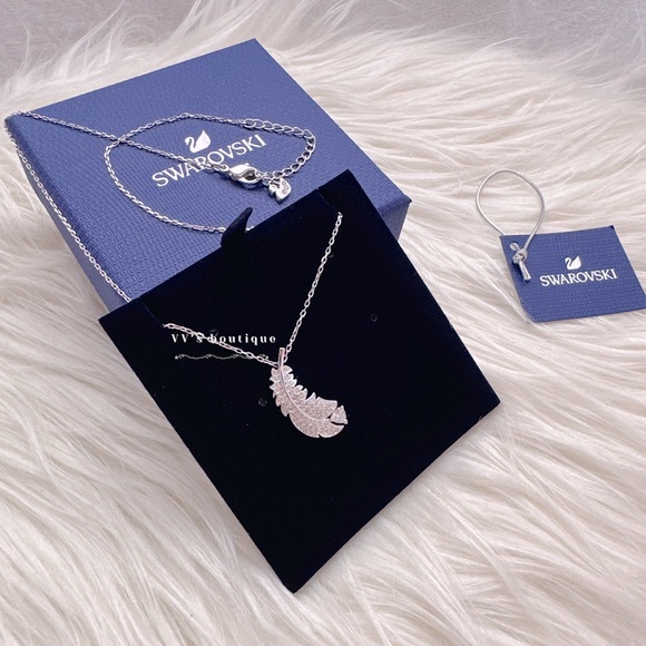 NIB Swarovski Nice Necklace White Rhodium Plated 5482914 - Picture 1 of 5